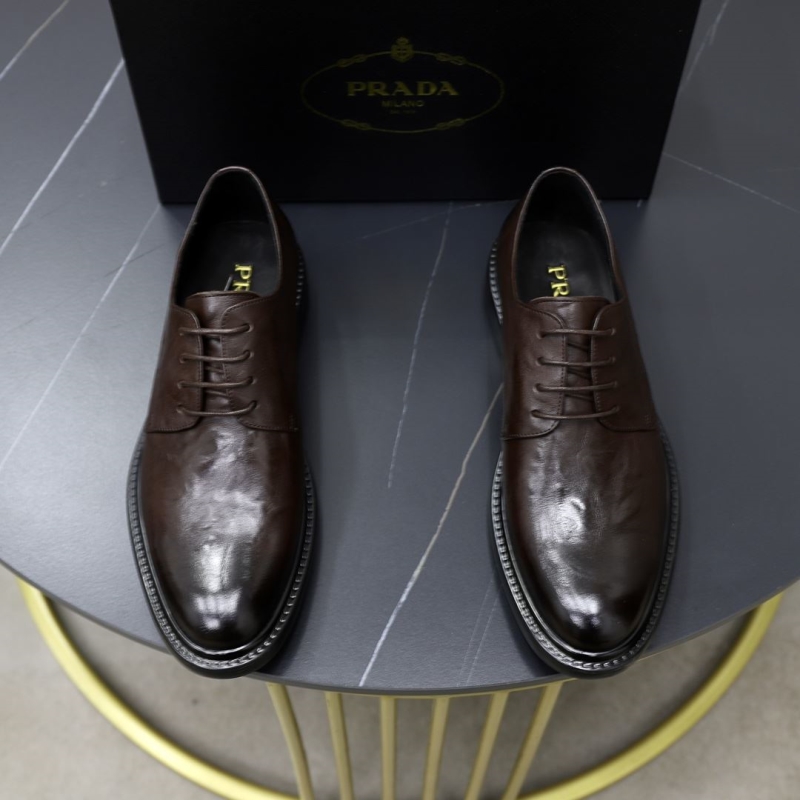 Pra*a leather shoes